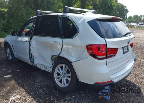 2015 BMW X5 xDrive35I z USA, uszkodzony, nr VIN 5UXKR0C54F0K64528